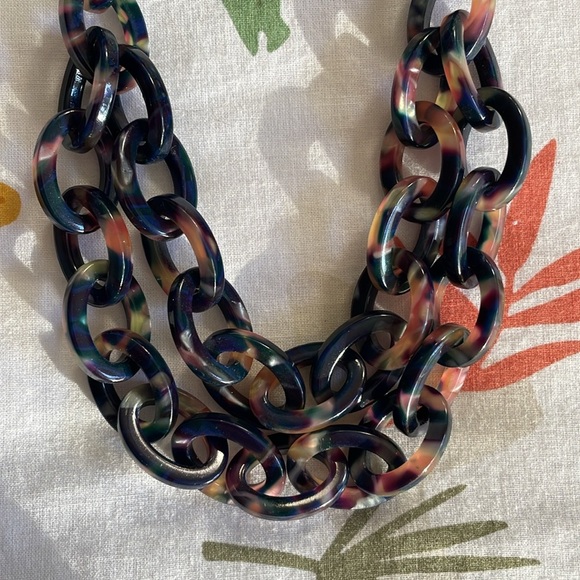 J. Crew Colorful Resin Link Necklace NWT! - Picture 2 of 3